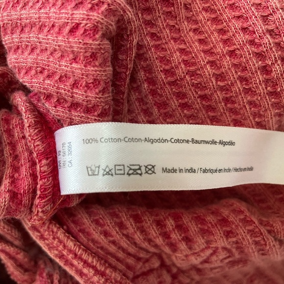 FREE PEOPLE INTERLAKEN RED WAFFLE BOHO LONG SLEEVE TOP - Size Small - Picture 11 of 11